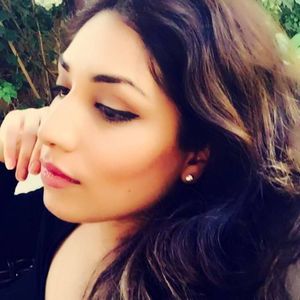 Meet your Posher, Maira